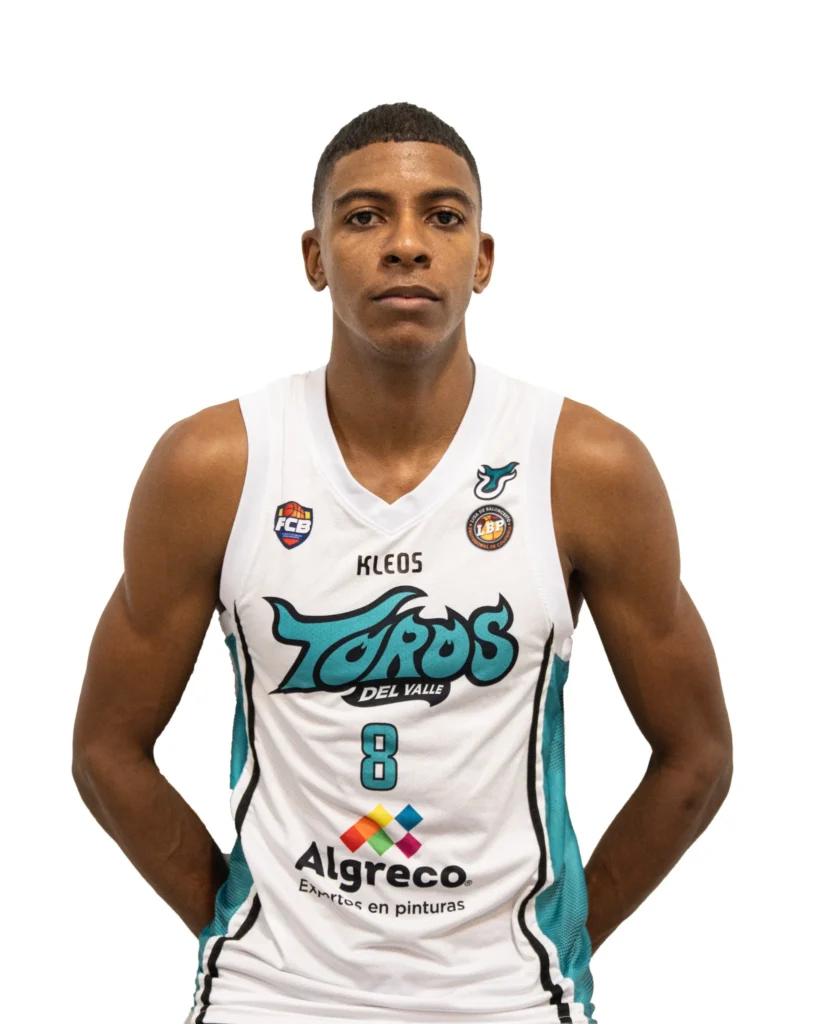 Santiago Arboleda con uniforme blanco de Toros del Valle, imagen oficial